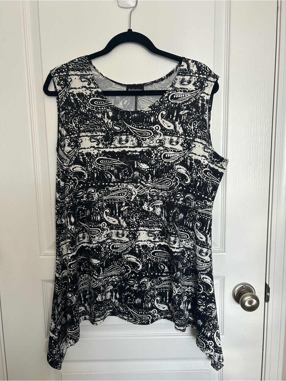 Initiatives Ladies' Black & White Paisley Sleeveless Top